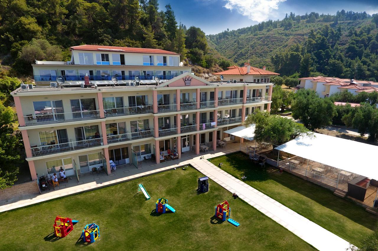 ניאה סקיוני Crown Hotel מראה חיצוני תמונה